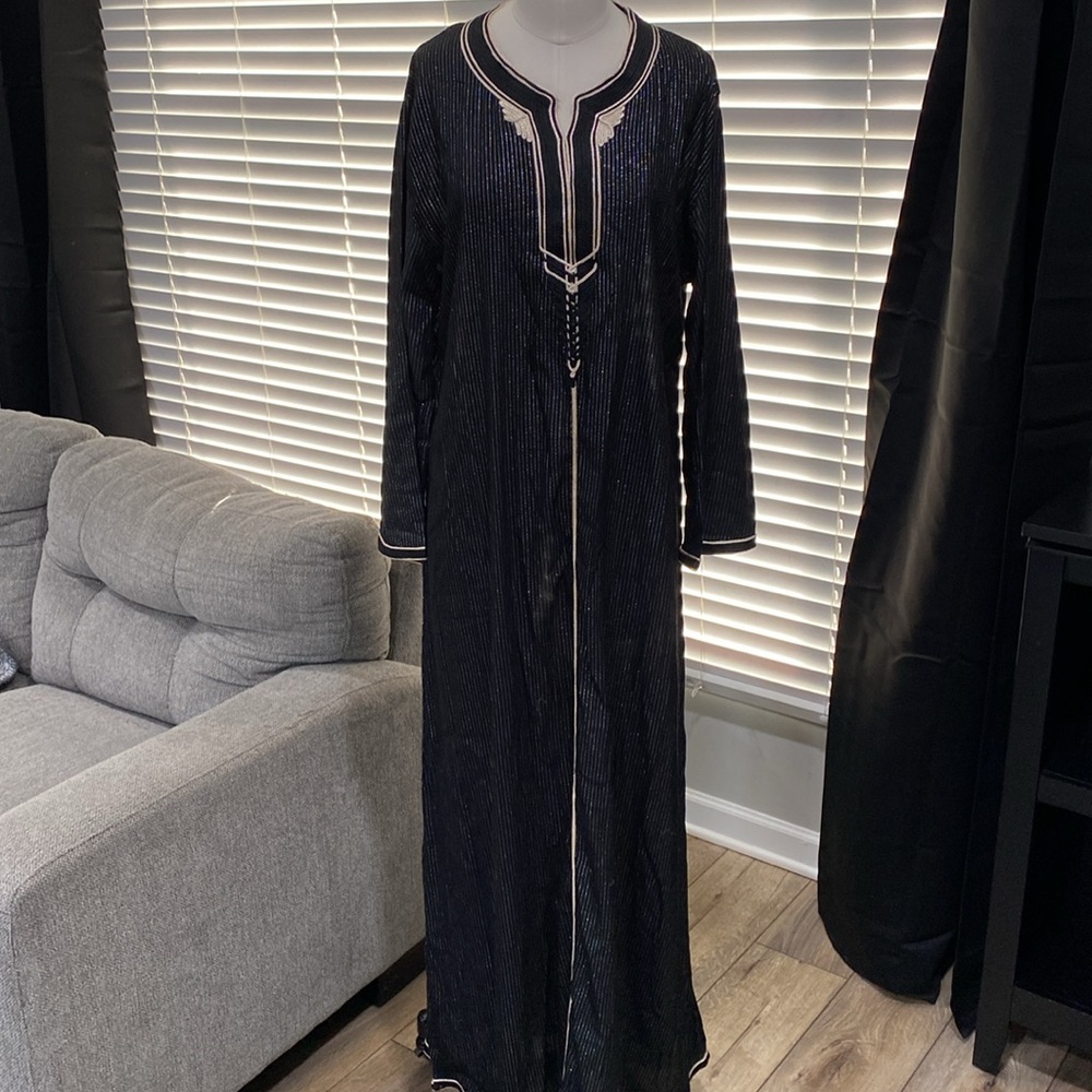 Al Harbi Vintage 70’s Black Shimmer Embroidered Long Sleeve Maxi Dress Sz 48
